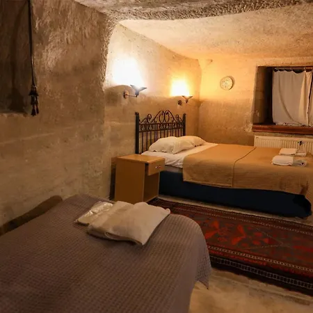 Hotel Peri Cave