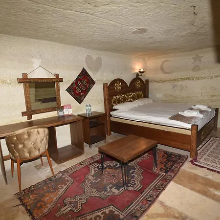 Отель Peri Cave *