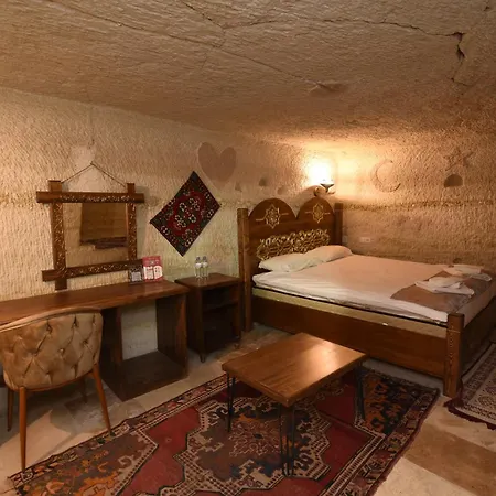 Отель Peri Cave *