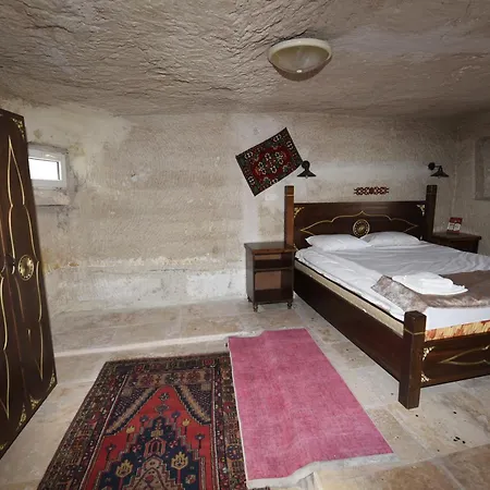 Hotel Peri Cave