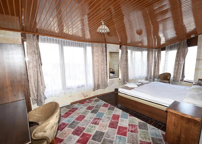 Отель Peri Cave *