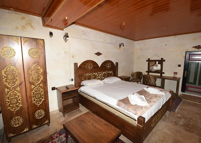 Peri Cave Hotel *